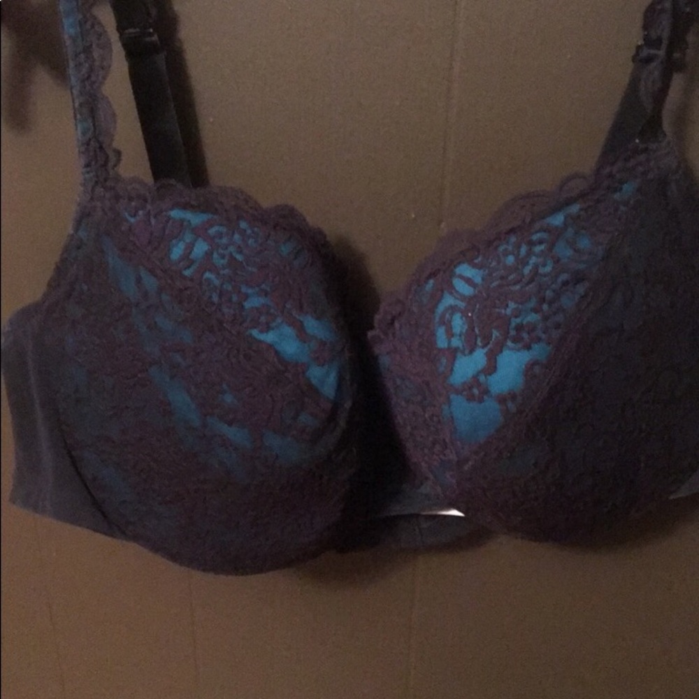 44DD black lace underwire bra